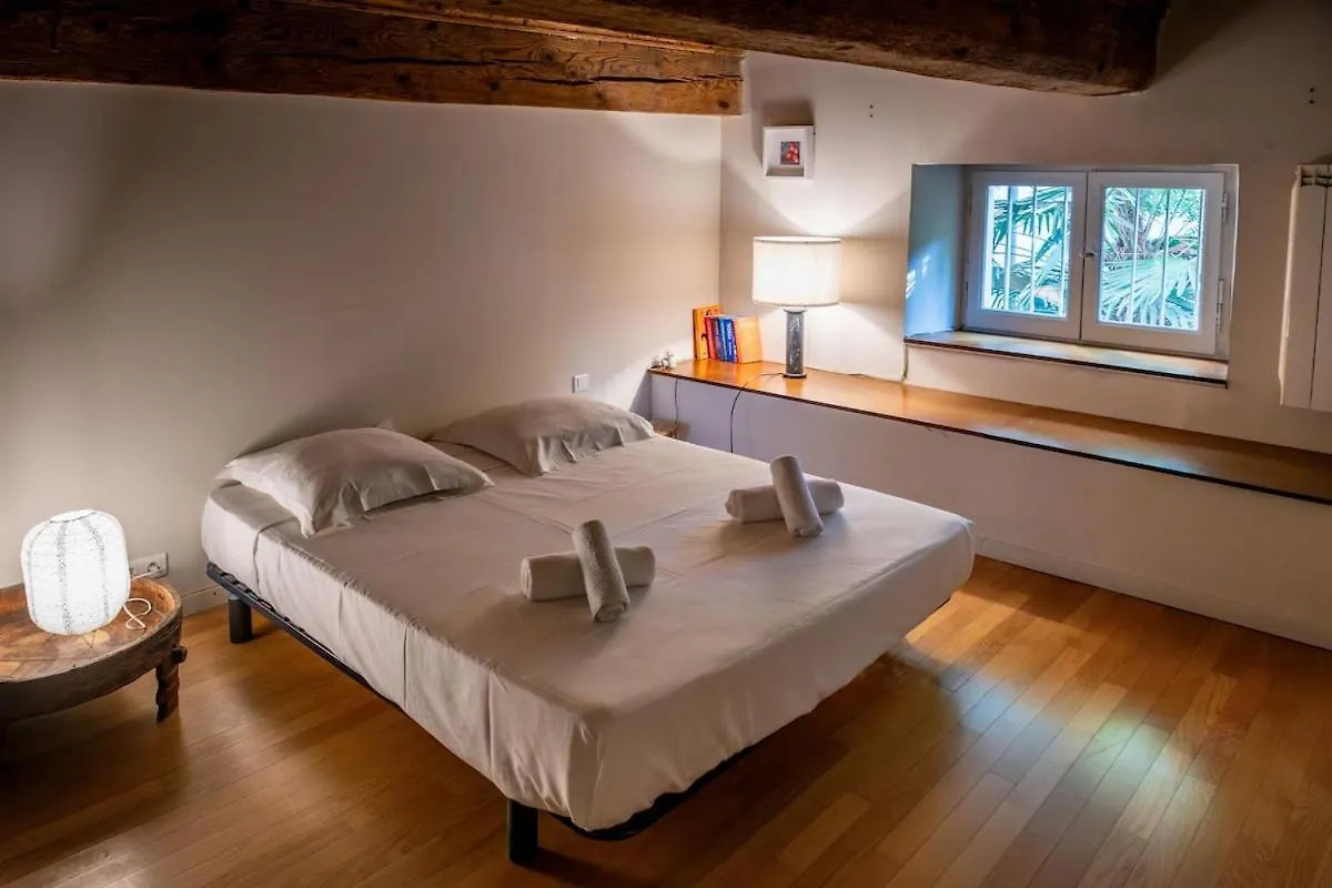 Appartement De Charme Au Coeur D'Avinhão 0*,  França